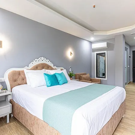 Sea Breeze 32 Llaman - Free Parking *